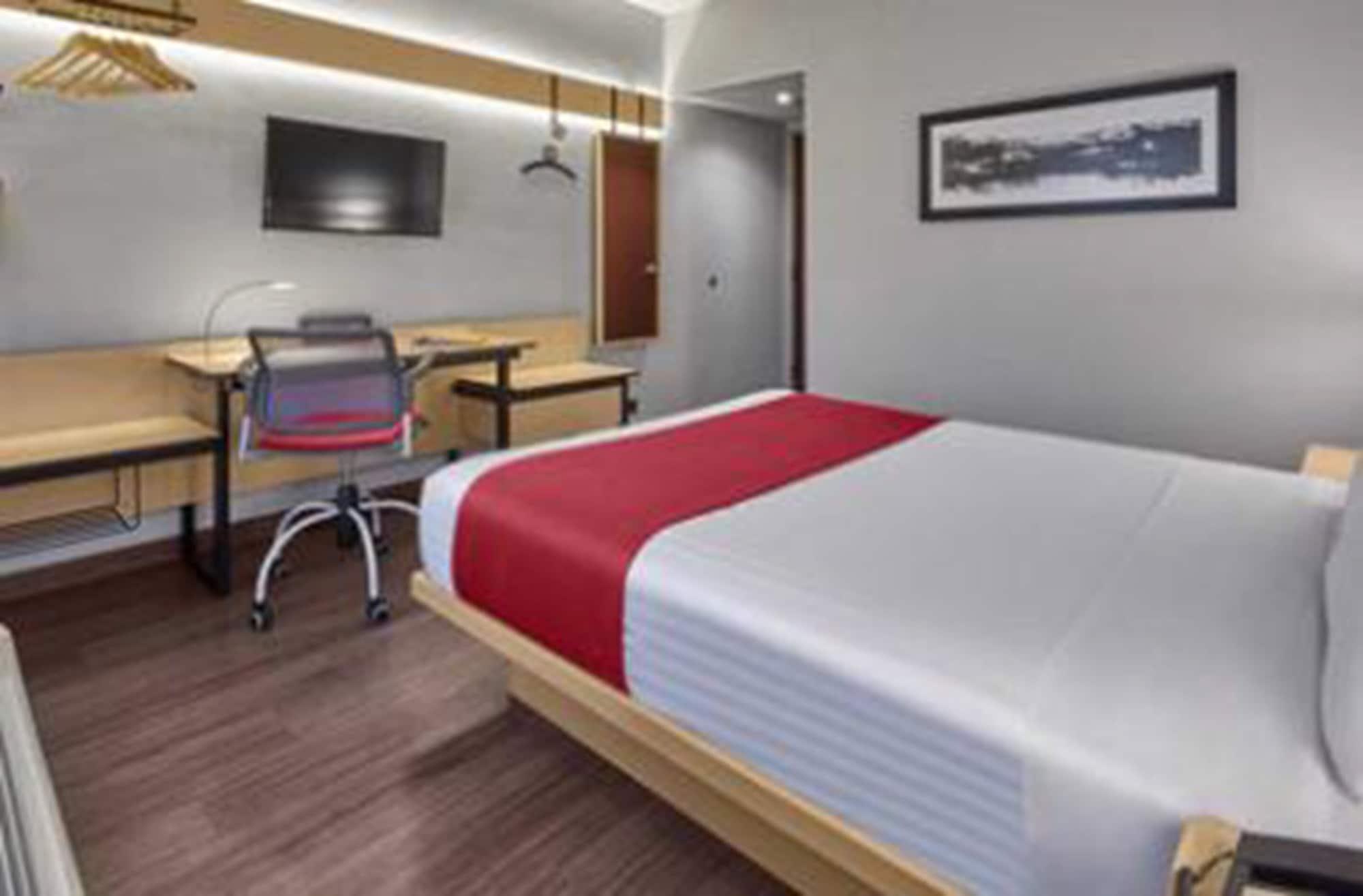 ซิตี้ เอ็กซ์เพรส ซิวดัด ฮัวเรซ Hotel ภายนอก รูปภาพ