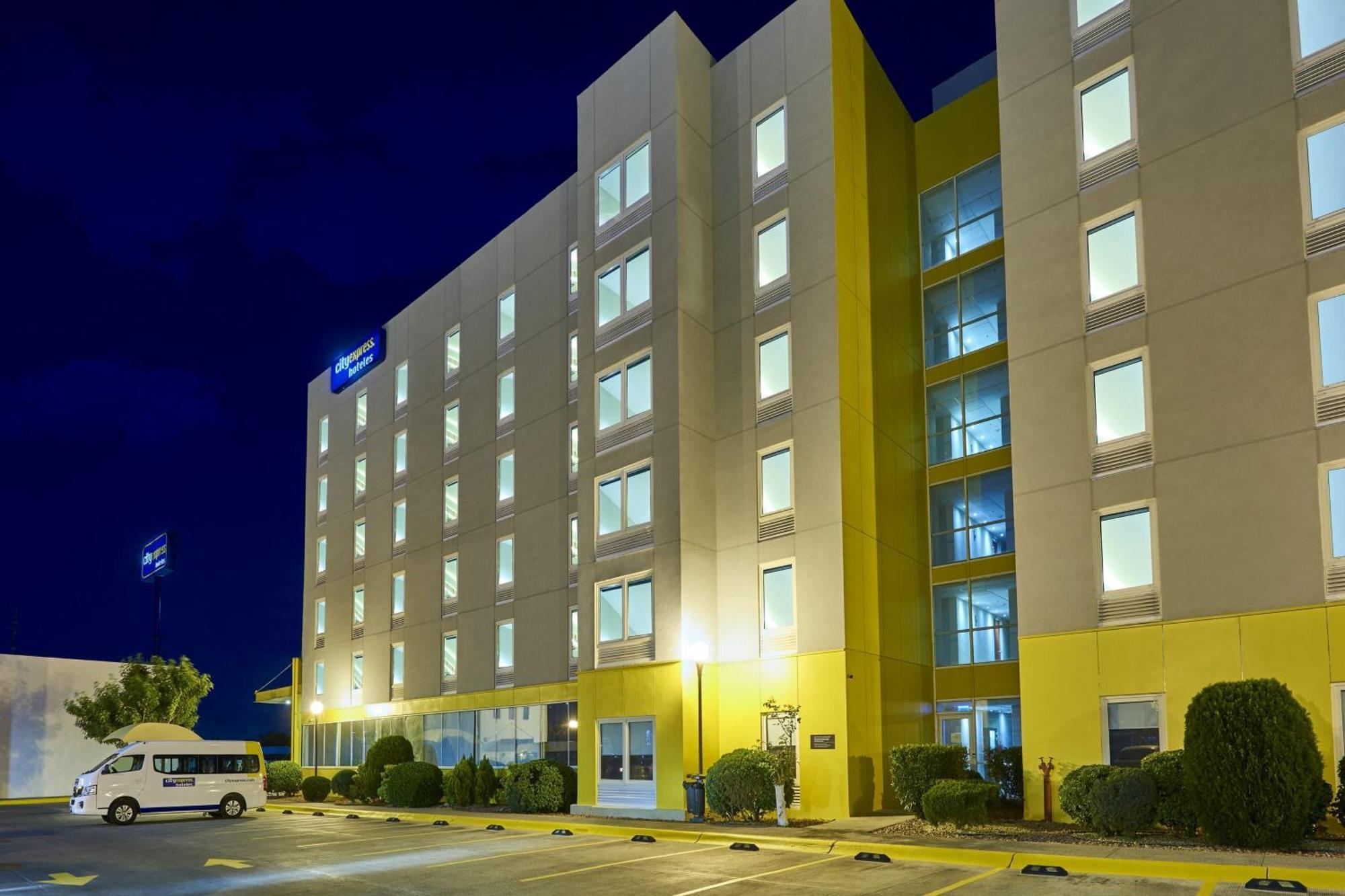 ซิตี้ เอ็กซ์เพรส ซิวดัด ฮัวเรซ Hotel ภายนอก รูปภาพ